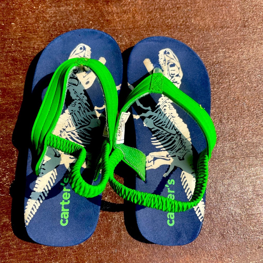 Carter's toddler large (9-10) flip flops - Picture 1 of 3